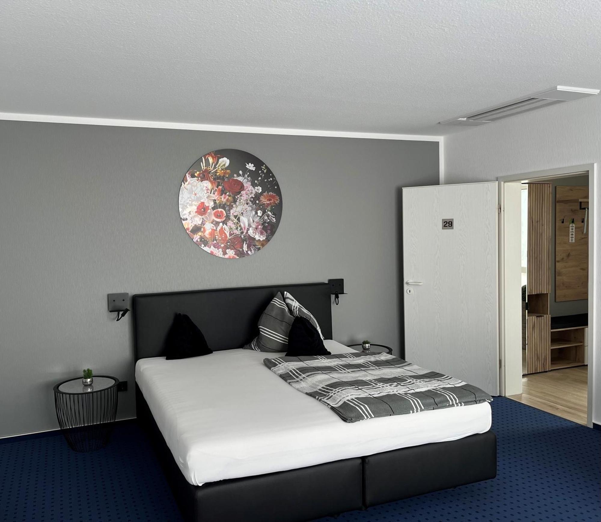 Hotel Papenbreer Verl ภายนอก รูปภาพ